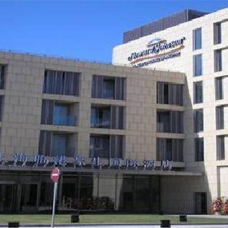Howard Johnson Plaza Lingang Shanghai Nanhui Exterior foto