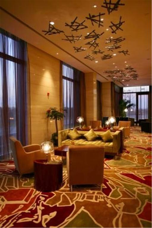 Howard Johnson Plaza Lingang Shanghai Nanhui Exterior foto