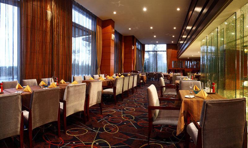 Howard Johnson Plaza Lingang Shanghai Nanhui Exterior foto